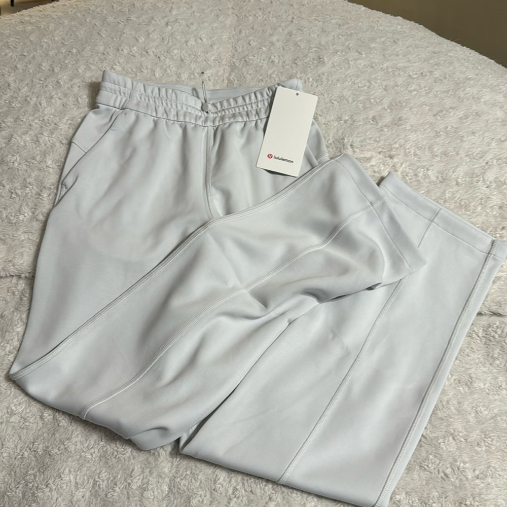 Brand New Lululemon softstreme High Rise Pant
